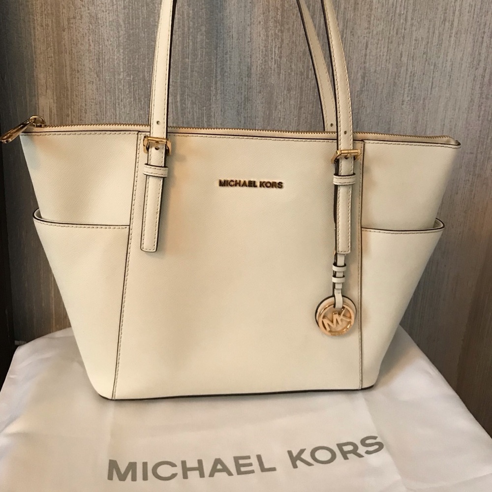 Michael Kors Large Jet Set Tote 😎